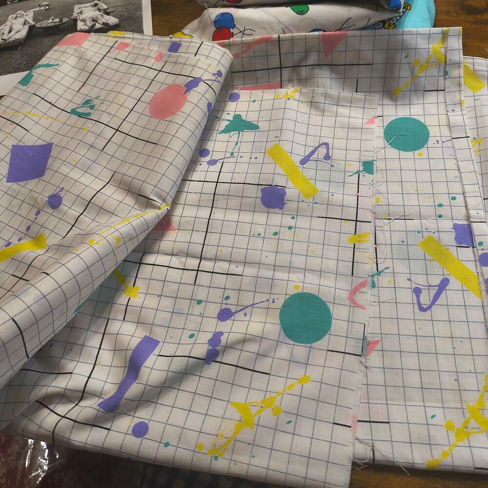 Iconic 90s fabric 57"x51"